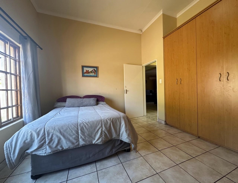 2 Bedroom Property for Sale in Waterval East North West